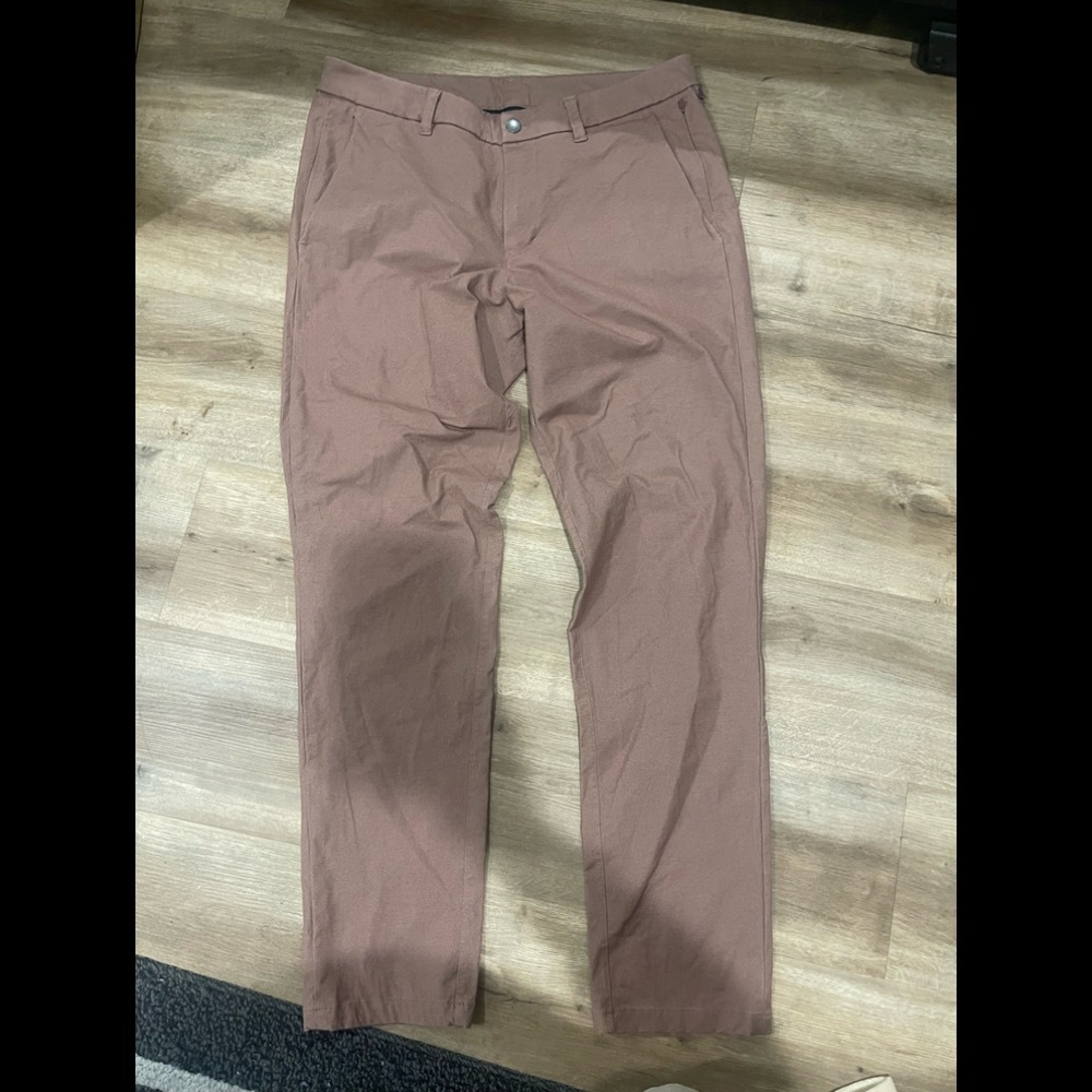 Lululemon ABC Classic Fit Salmon